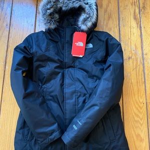 The North Face Girls Greenland Parka - Down - size Large 14/16